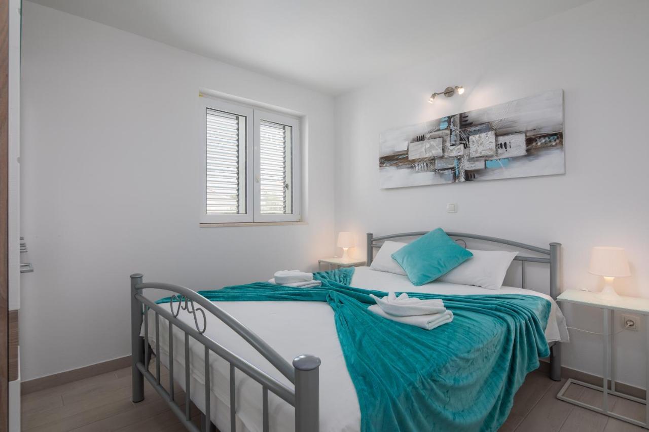 Vila Blanka Apartments Rogoznica  Eksteriør billede