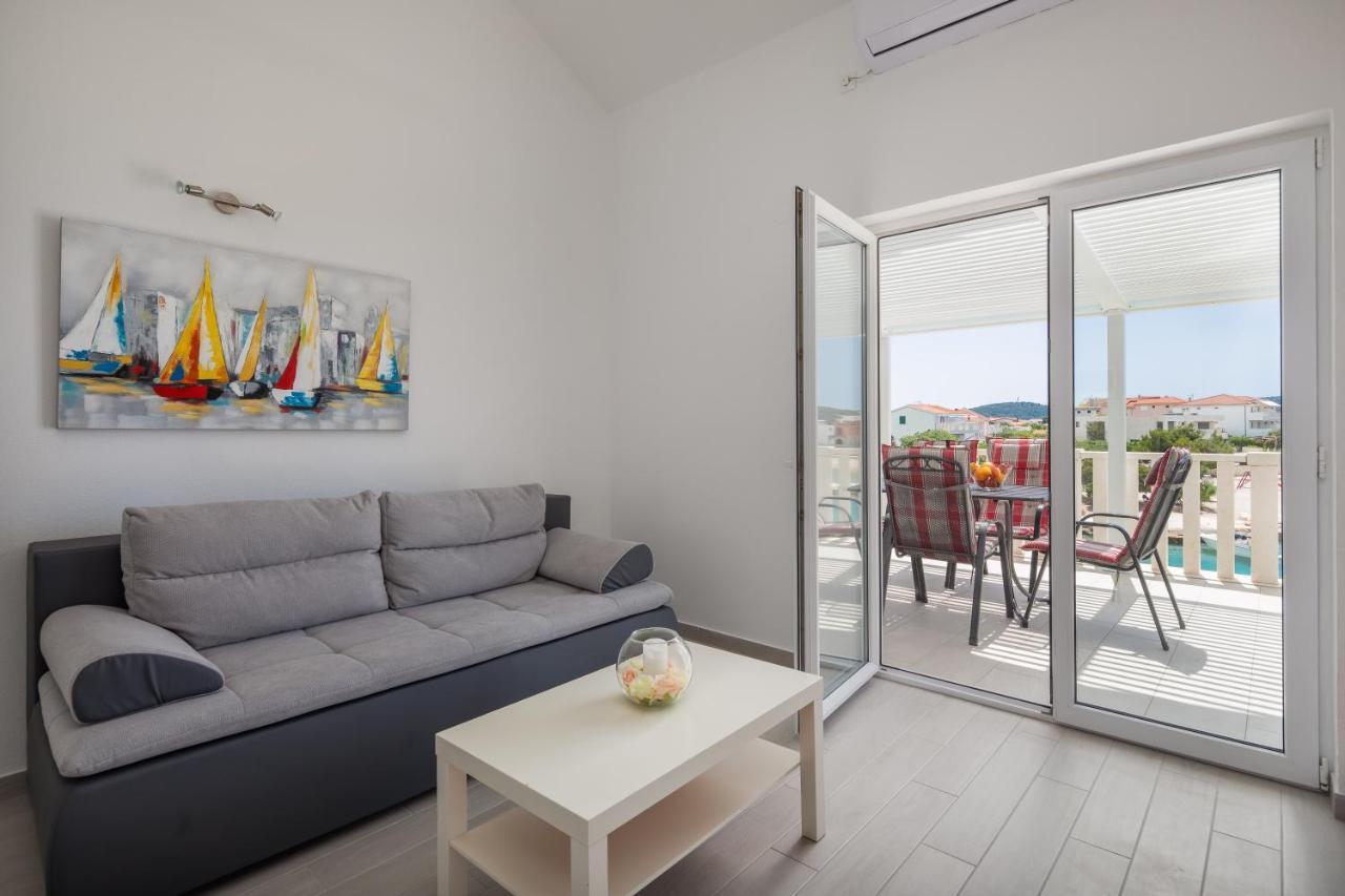 Vila Blanka Apartments Rogoznica  Eksteriør billede